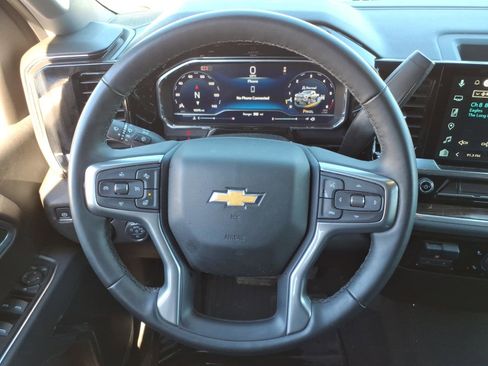 Used 2025 Chevrolet Silverado 2500 LT w/ Convenience Package image 20