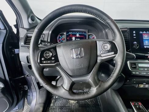 Used 2021 Honda Pilot Touring image 16