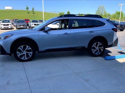 Used 2021 Subaru Outback Limited AWD/4WD image 12