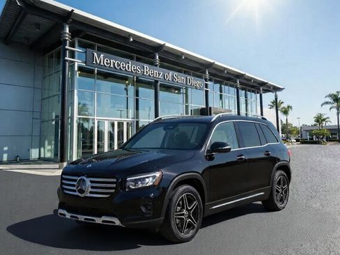 New 2026 Mercedes-Benz GLB 250 4MATIC image 1