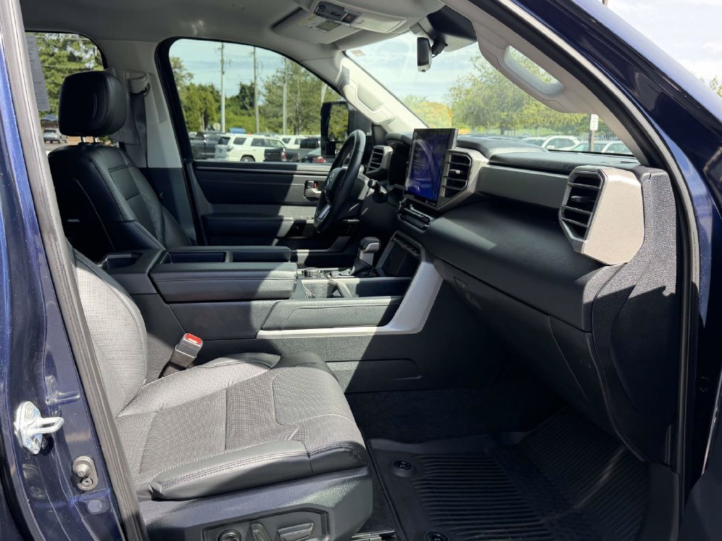 Used 2024 Toyota Tundra Limited AWD/4WD image 12