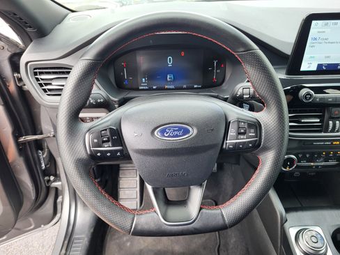 Certified 2025 Ford Escape ST-Line image 27