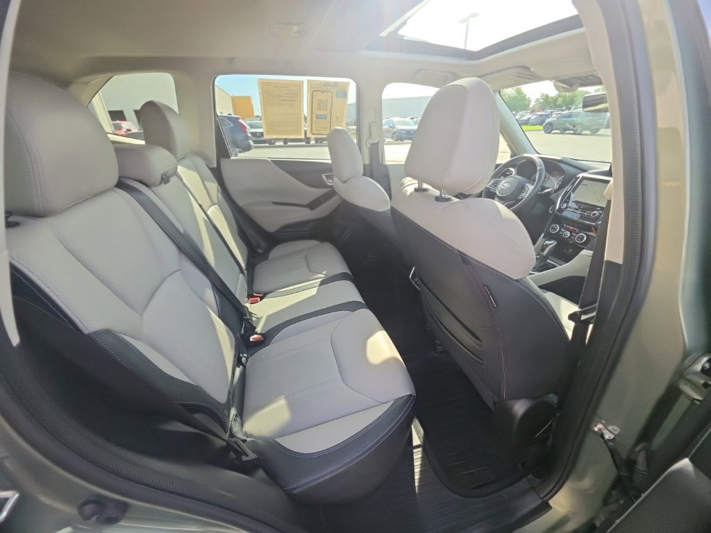 Used 2021 Subaru Forester Limited AWD/4WD image 32