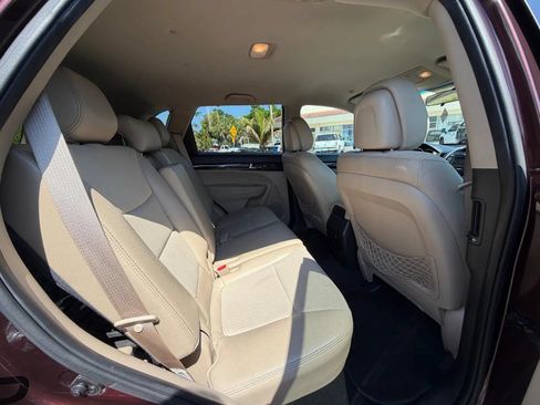 Used 2012 Kia Sorento EX FWD image 22