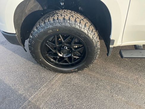 Used 2022 Chevrolet Silverado 1500 W/T w/ WT Value Package image 32