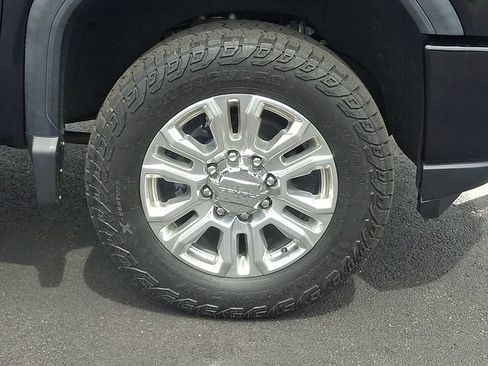 Used 2021 GMC Sierra 2500 Denali w/ Denali Ultimate Package AWD/4WD image 8