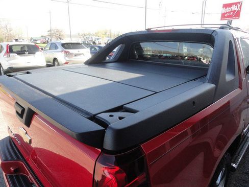 Used 2012 Chevrolet Avalanche LTZ AWD/4WD image 8