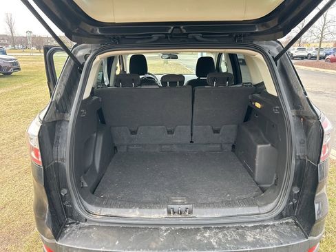 Used 2018 Ford Escape SE image 12