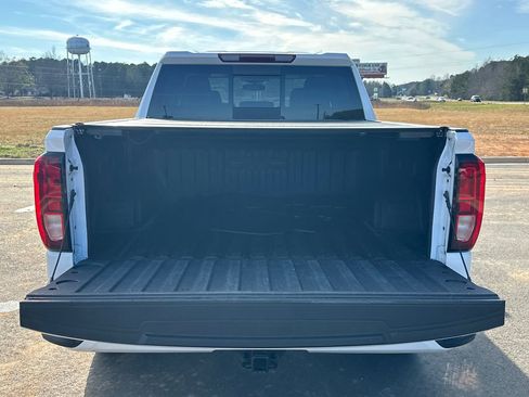 Used 2024 GMC Sierra 1500 Elevation w/ Preferred Package image 18