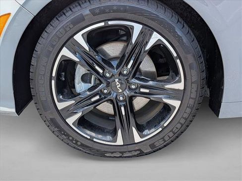 Used 2024 Kia K5 GT-Line w/ GT-Line Premium Package FWD image 21