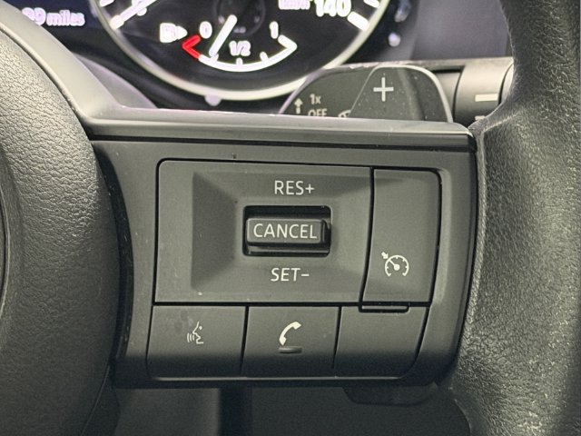 Used 2023 Nissan Rogue S AWD/4WD image 18