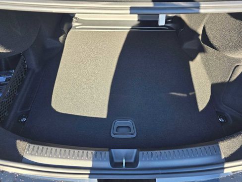 Used 2025 Mercedes-Benz E 350 Sedan image 16