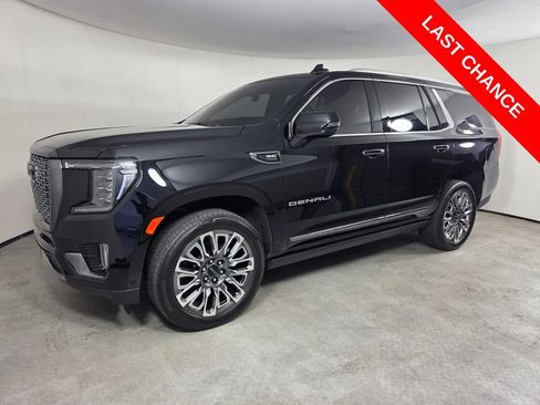 Used 2024 GMC Yukon Denali Ultimate AWD/4WD image 8
