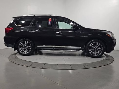 Used 2019 Nissan Pathfinder Platinum AWD/4WD image 7