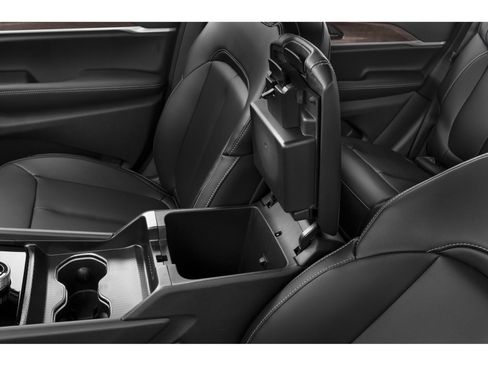 New 2026 Jeep Grand Cherokee Limited AWD/4WD image 9