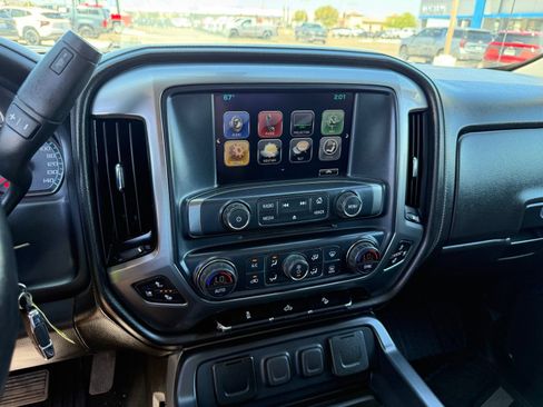 Used 2018 Chevrolet Silverado 1500 LTZ Z71 w/ Redline Edition AWD/4WD image 21