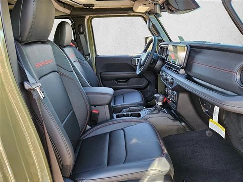 New 2026 Jeep Wrangler Unlimited Rubicon AWD/4WD image 17