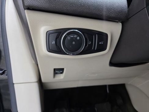 Used 2017 Lincoln MKC Reserve w/ Lincoln MKC Climate Package AWD/4WD image 18