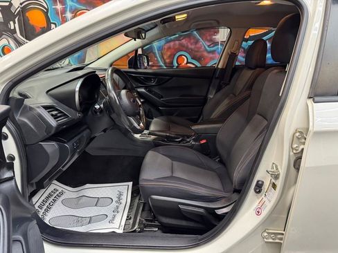 Used 2019 Subaru Crosstrek 2.0i Premium AWD/4WD image 11