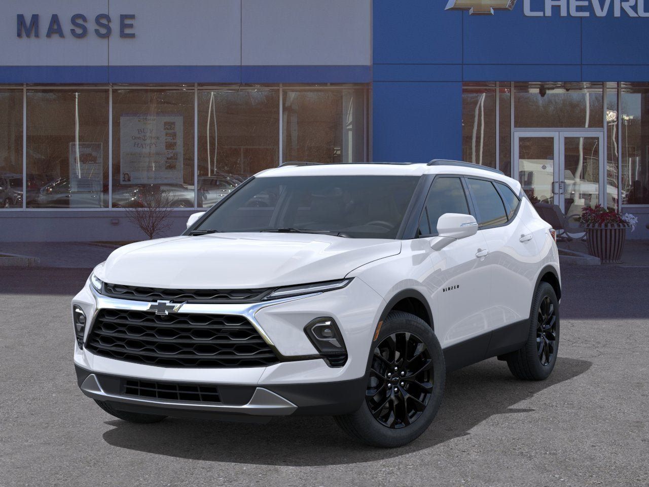 New 2026 Chevrolet Blazer LT w/ LPO, Black Sport Package AWD/4WD image 6