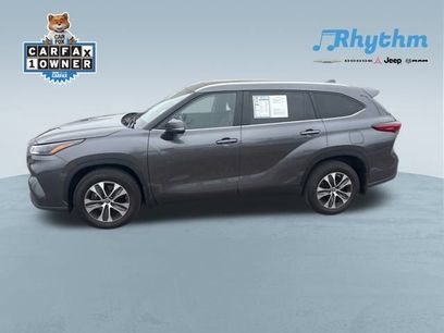 Used 2023 Toyota Highlander L