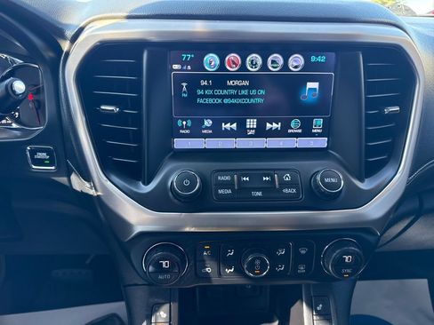 Used 2018 GMC Acadia Denali w/ Technology Package AWD/4WD image 17