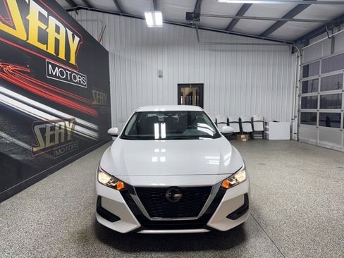 Used 2022 Nissan Sentra SV w/ Trunk Package image 16