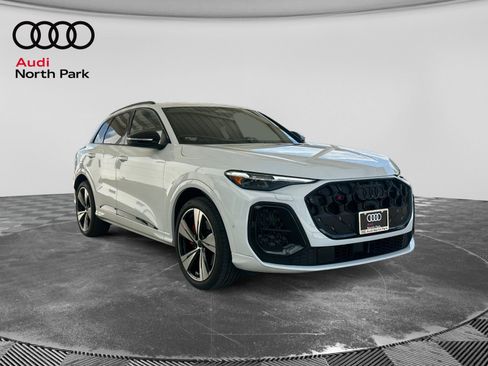 Used 2025 Audi SQ5 Premium Plus AWD/4WD image 7