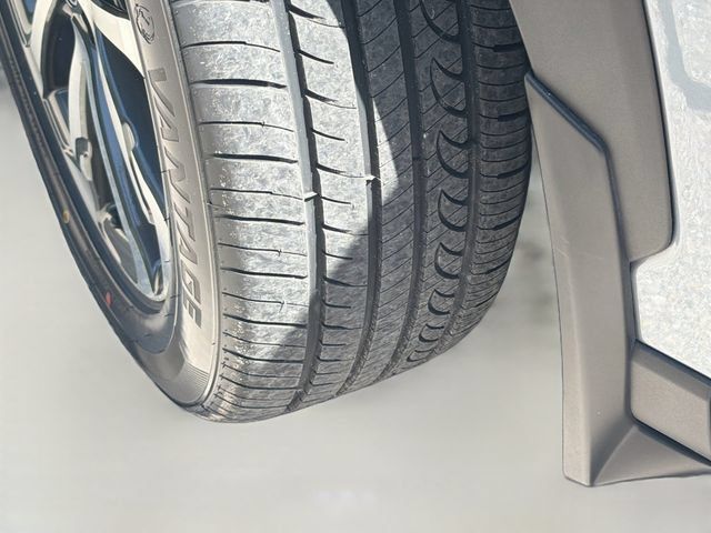 Used 2023 Toyota Corolla Cross XLE FWD image 40