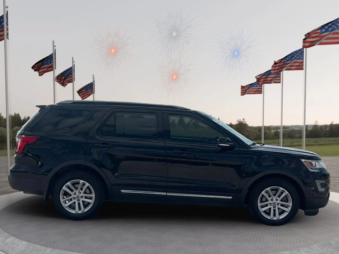 Used 2017 Ford Explorer XLT FWD image 8