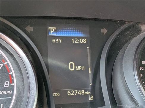 Used 2021 Toyota Camry SE image 5