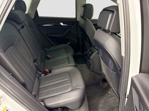 Used 2020 Audi Q5 e Premium w/ Convenience Package image 21