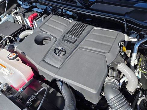 Certified 2025 Toyota Tundra SR5 image 18