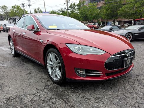 Used 2015 Tesla Model S AWD image 6