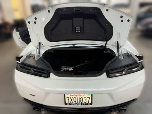 Used 2017 Chevrolet Camaro SS RWD image 20