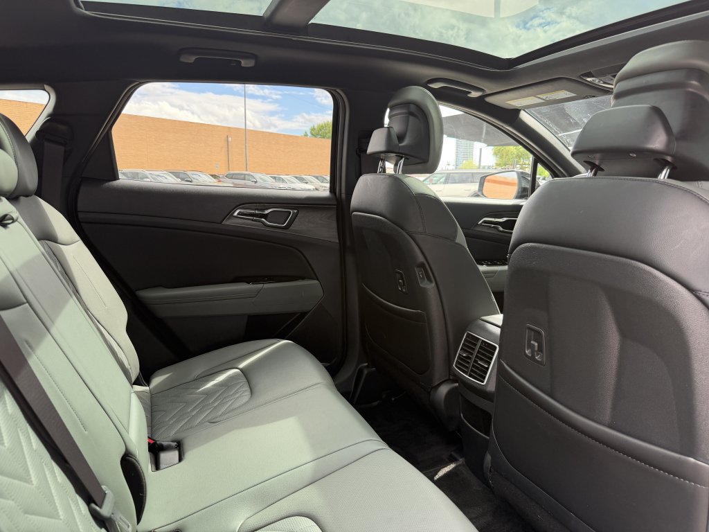 Used 2025 Kia Sportage X-Line AWD/4WD image 36