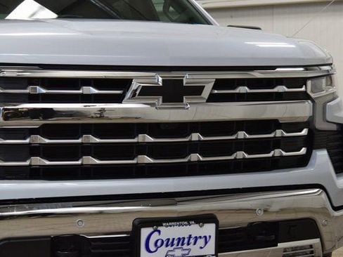 New 2026 Chevrolet Silverado 1500 LTZ w/ LTZ Premium Package AWD/4WD image 11