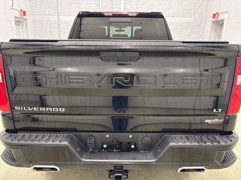 Used 2019 Chevrolet Silverado 1500 LT Trail Boss AWD/4WD image 4