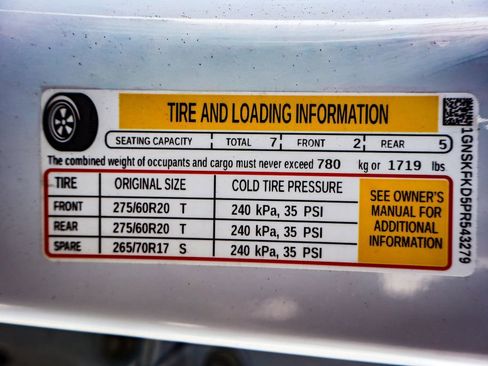 Used 2023 Chevrolet Suburban Premier image 48