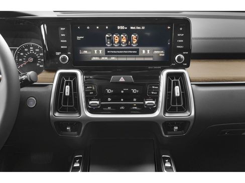 Certified 2022 Kia Sorento EX image 7