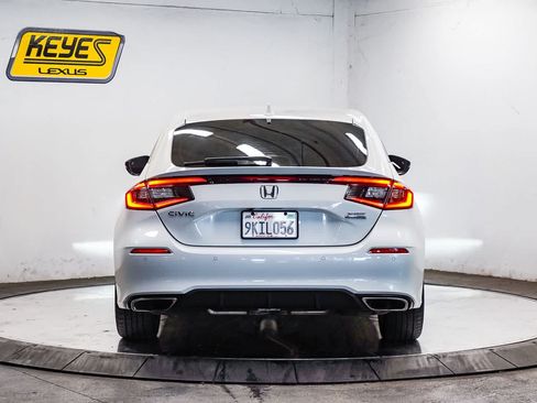 Used 2024 Honda Civic Sport Touring image 3