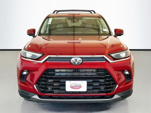New 2026 Toyota Grand Highlander FWD image 2