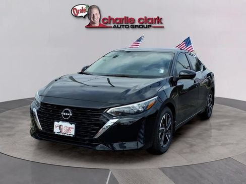 Used 2024 Nissan Sentra SV FWD image 1