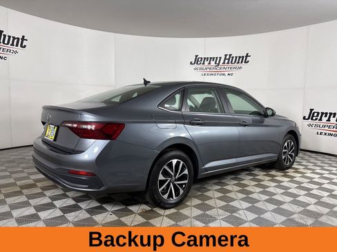 Used 2024 Volkswagen Jetta S image 5