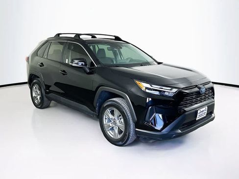 Used 2022 Toyota RAV4 XLE w/ Convenience Package AWD/4WD image 24