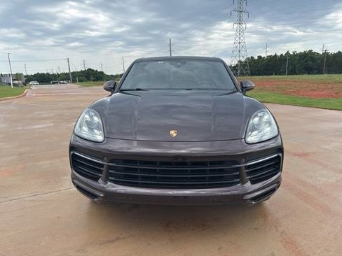 Used 2019 Porsche Cayenne AWD/4WD image 2