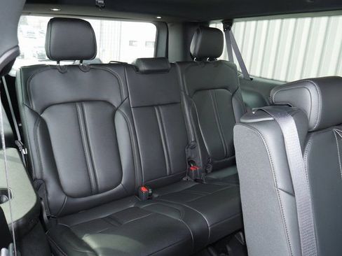 New 2026 Jeep Grand Wagoneer L 4WD w/ Premium Group I image 29