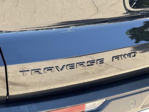Used 2026 Chevrolet Traverse Z71 w/ LPO, Floor Liner Package AWD/4WD image 34