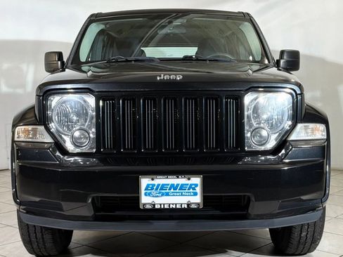 Used 2012 Jeep Liberty Sport image 23