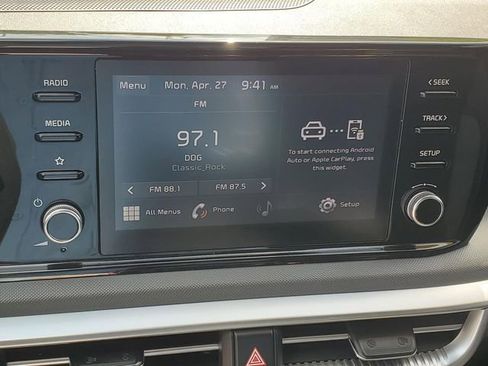 Used 2022 Kia K5 LXS FWD image 28